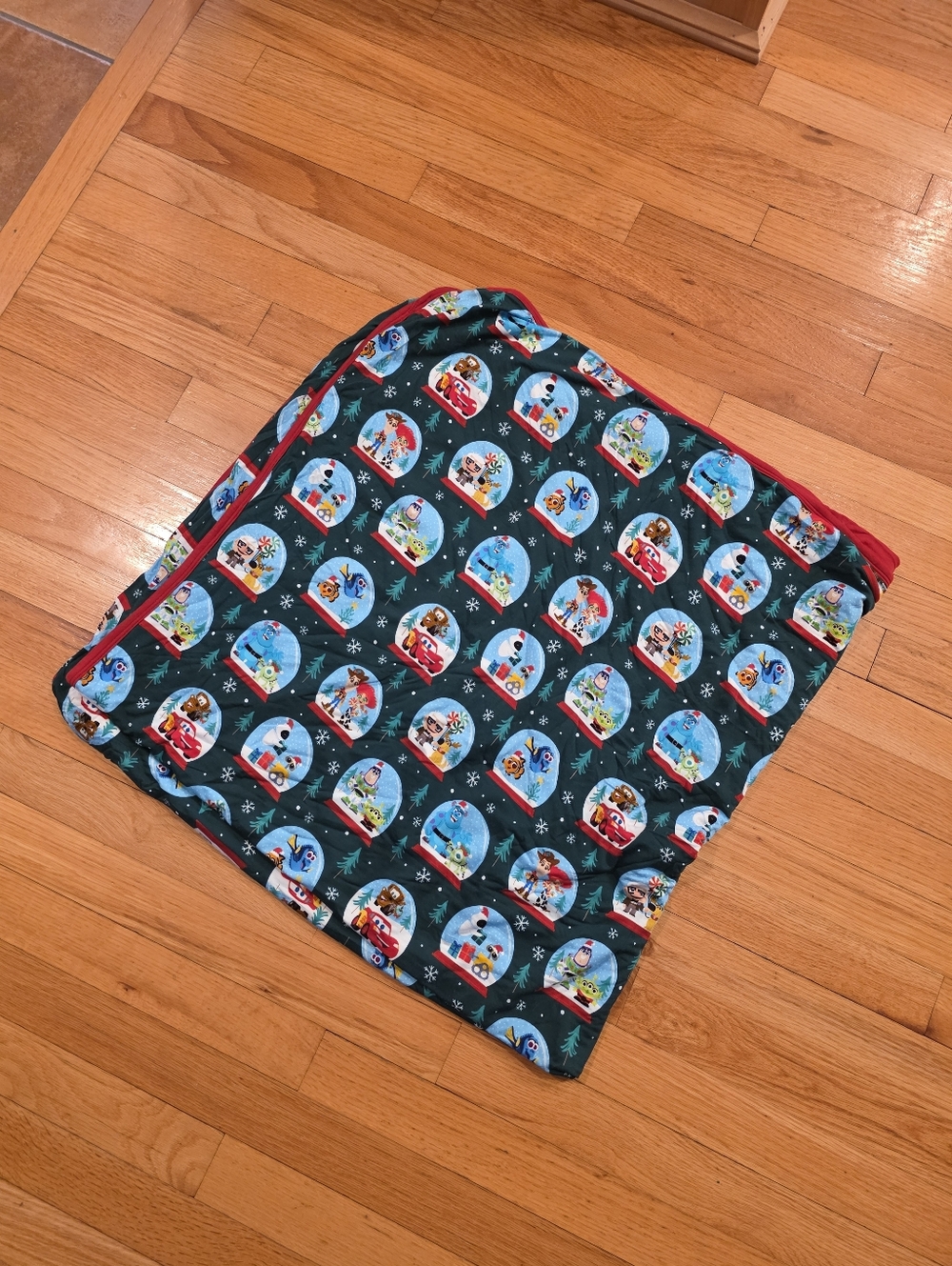 Little Sleepies Disney Pixar Christmas Cloud Blanket